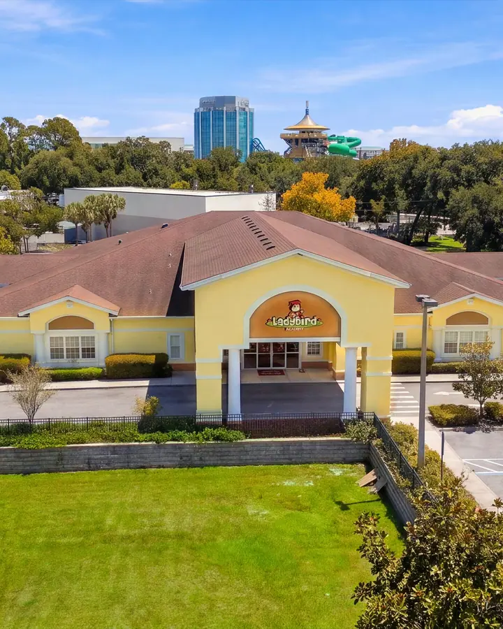 Aerial view of the Ladybird Academy of Dr. Phillips campus and parking lot
